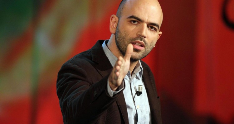 Roberto Saviano ospite della trasmissione di Raitre "Che tempo che fa" condotta da Fabio Fazio, Milano, 05 novembre 2012.
ANSA/MATTEO BAZZI